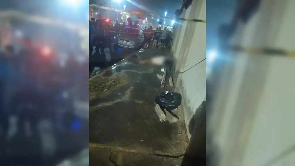 Jovens são executados a tiros perto de praça em Serra Dourada