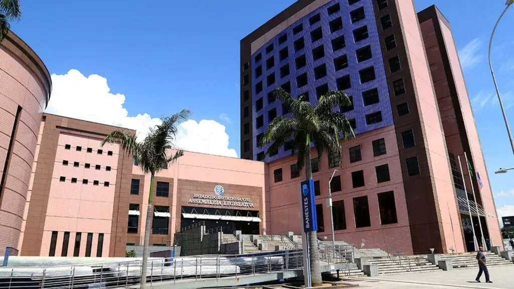Assembleia Legislativa capixaba define destino de quase 30 bilhões do orçamento estadual de 2025