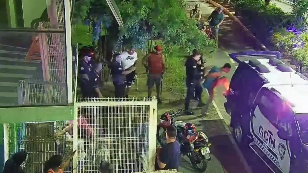 Guarda da Serra prende suspeito após tentativa de furto de moto dentro do Parque da Cidade Sujeito se dá mal e acaba preso, durante tentativa de furto de motocicleta na Serra.