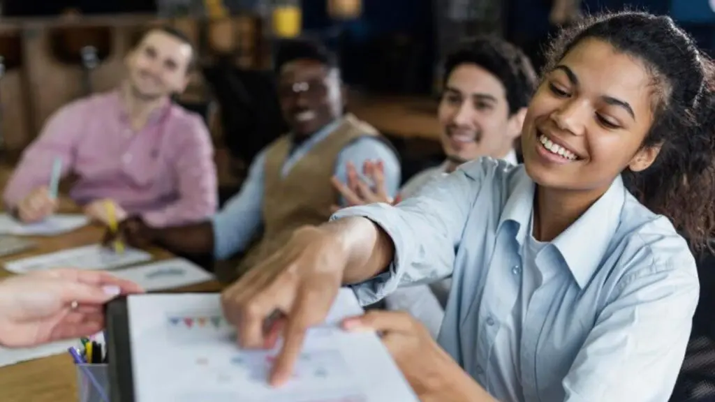 SEBRAE promove cursos gratuitas para fortalecer negócios de empreendedores da Serra SEBRAE abre inscrições para empreendedores da Serra.