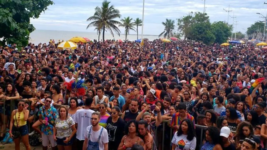 Praias da Serra recebem XV Manifesto LGBTI+ com diversos shows XV Manifesto LGBTI+ trará shows e muita diversidade para a orla da Serra