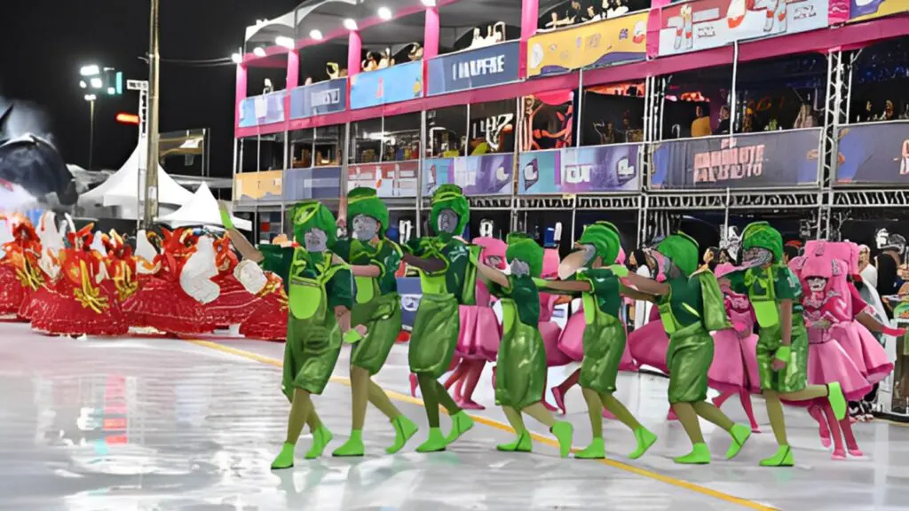 Carnaval 2025: Andaraí retrata a história do Mercado da Capixaba no Sambão do Povo
