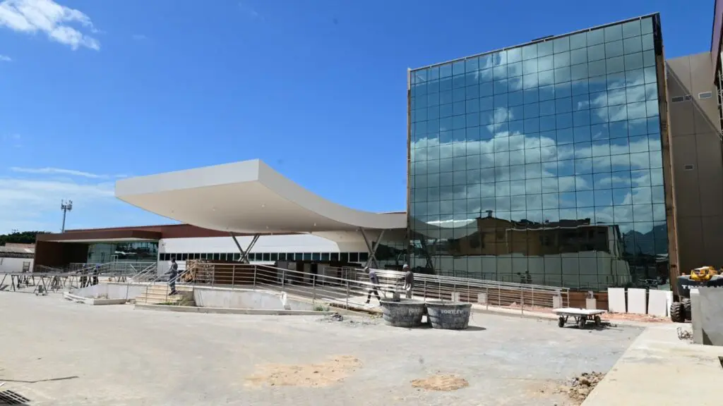 Novo Hospital Unimed na Serra poderá realizar até 30 mil atendimentos por mês Novo Hospital Unimed Serra poderá realizar até 30 mil atendimentos por mês; confira a previsão de inauguração