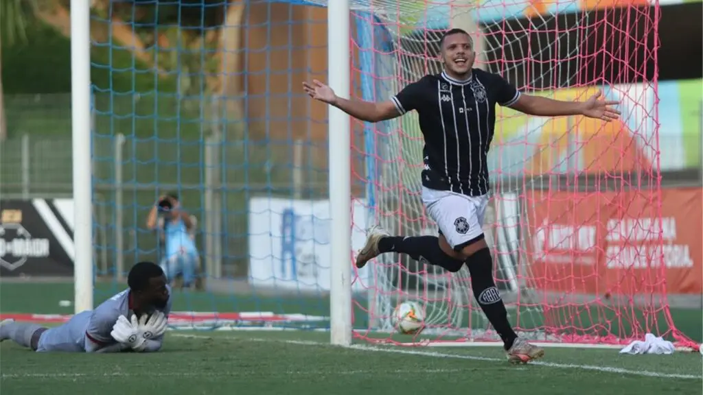 Rio Branco-ES e Desportiva ficam no empate pelo primeiro jogo da semifinal no estádio Kleber Andrade