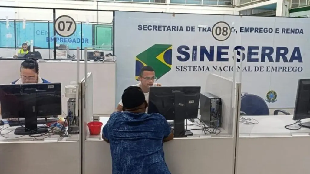 Sine Serra promove mutirão com quase 200 vagas de emprego para profissionais acima de 50 anos Serra terá mutirão de emprego para profissionais acima de 50 anos