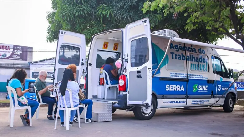 Sine Móvel leva vagas de emprego ao Terminal de Laranjeiras