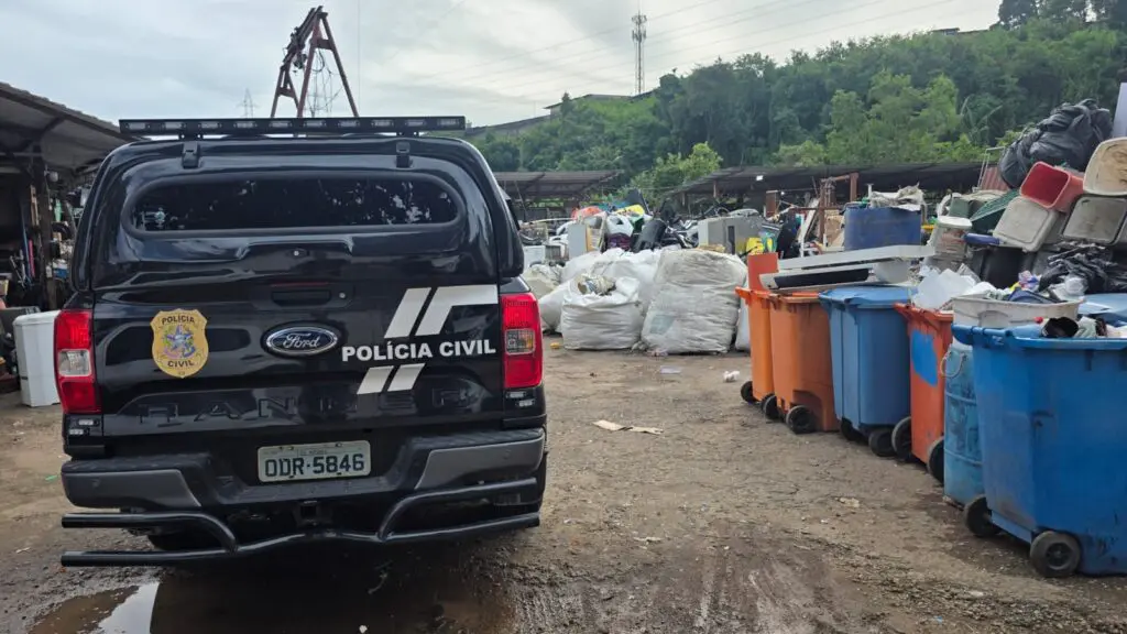 Polícia Civil apreende fios de cobre em ferros-velhos na Serra