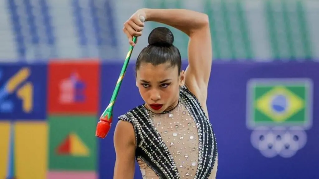 Ginasta da Serra irá representar o Brasil no Pan Americano de Ginástica Rítmica