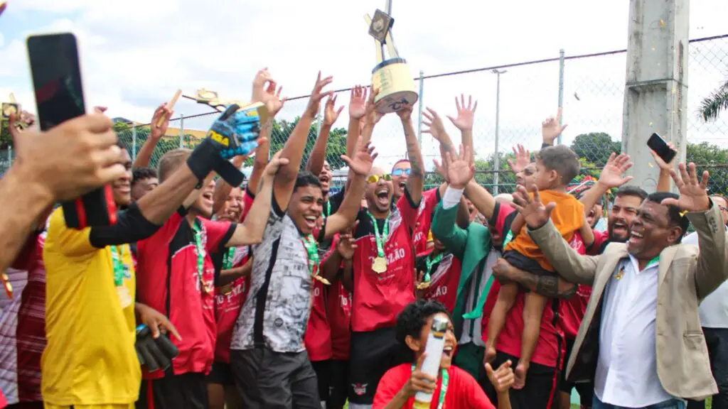 Time de Planalto Serrano conquista o título da terceira divisão do Campeonato Serrano Time de Planalto Serrano conquista o título da terceira divisão do Campeonato Serrano