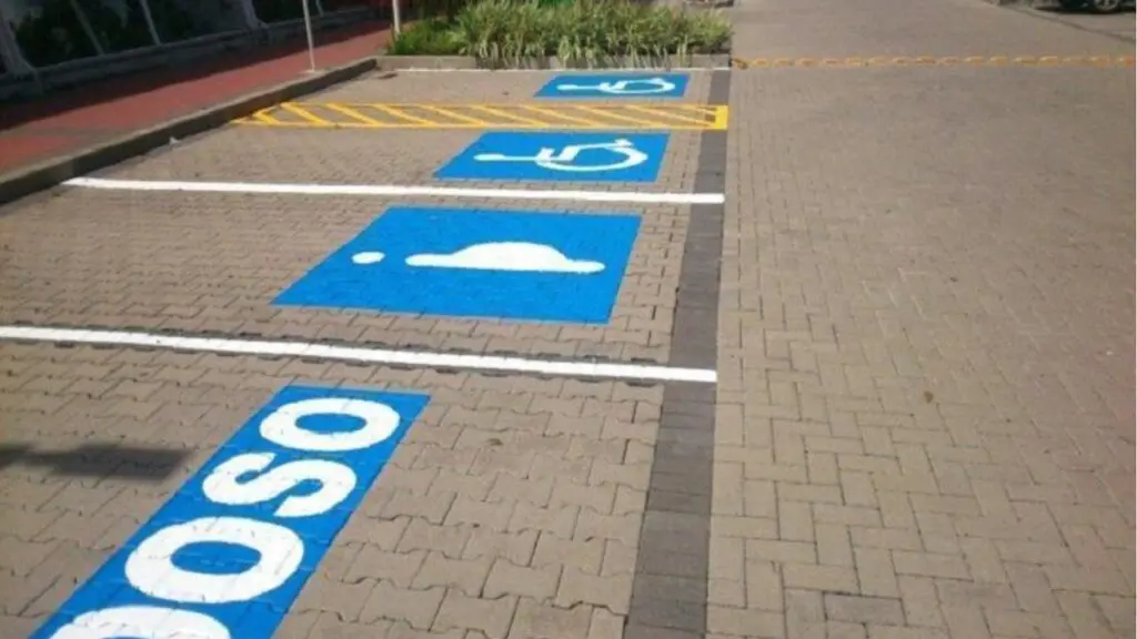 Serra Mais Cidadã vai oferecer emissão de cartões de estacionamento para idosos e PcD Serra Mais Cidadã terá emissão de cartão para idosos e PcD