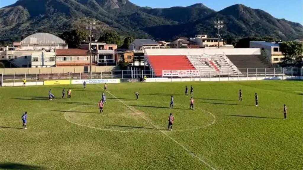 Serra atropela o Linhares em goleada histórica e garante classificação na Copa ES