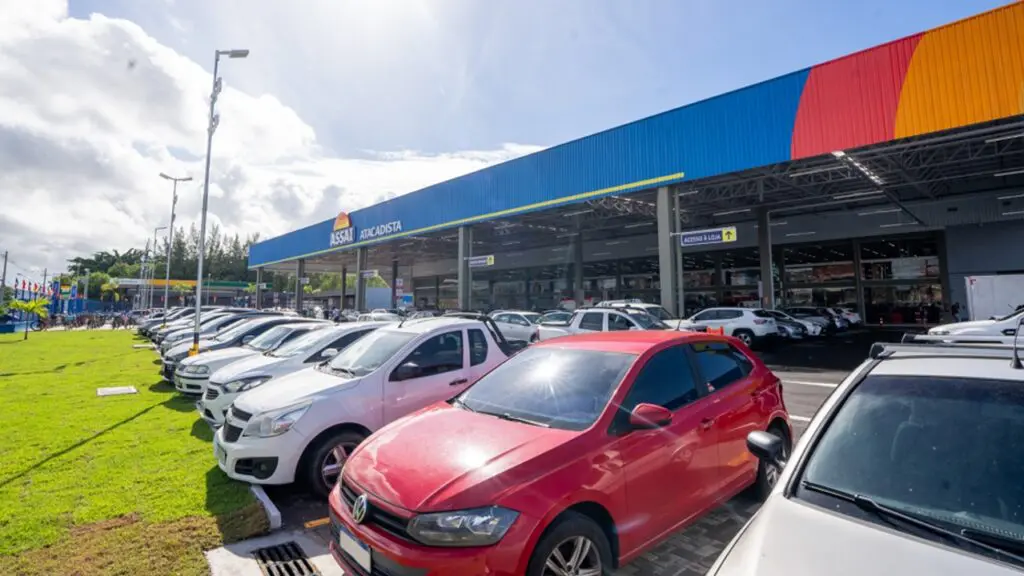 Assaí realiza mutirão com mais de 120 vagas na Serra e em Vitória