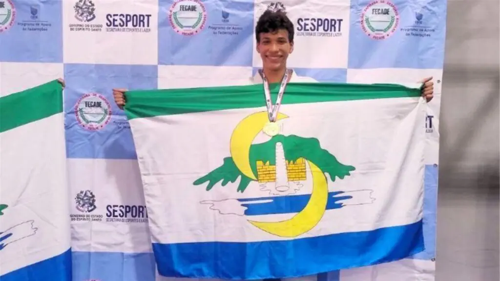 Estudante autista da Serra conquista ouro no karatê nos Jogos Escolares do ES Estudante autista da Serra conquista ouro no karatê nos Jogos Escolares do ES