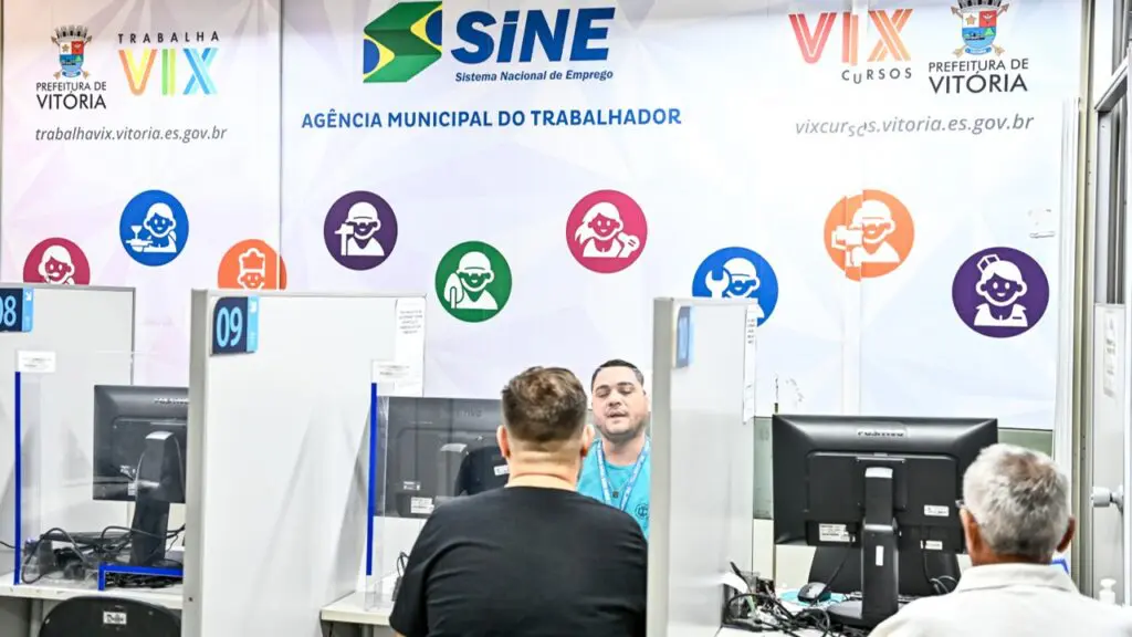 Vitória abre 600 vagas industriais com contratação imediata