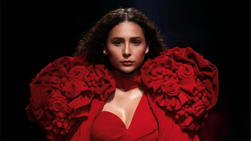 Da Serra para o mundo: modelo Karen Verck vive carreira internacional na China Da Serra para o mundo: modelo Karen Verck vive carreira internacional na China