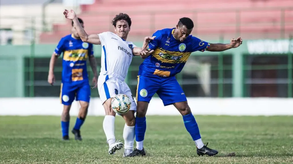 GEL sofre goleada para o Linhares e se afasta do G4 no Capixaba série B GEL sofre goleada para o Linhares e se afasta do G4 no Capixaba série B