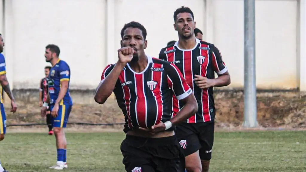 Serra vence a terceira partida seguida e se isola na liderança do Capixaba série B 2025