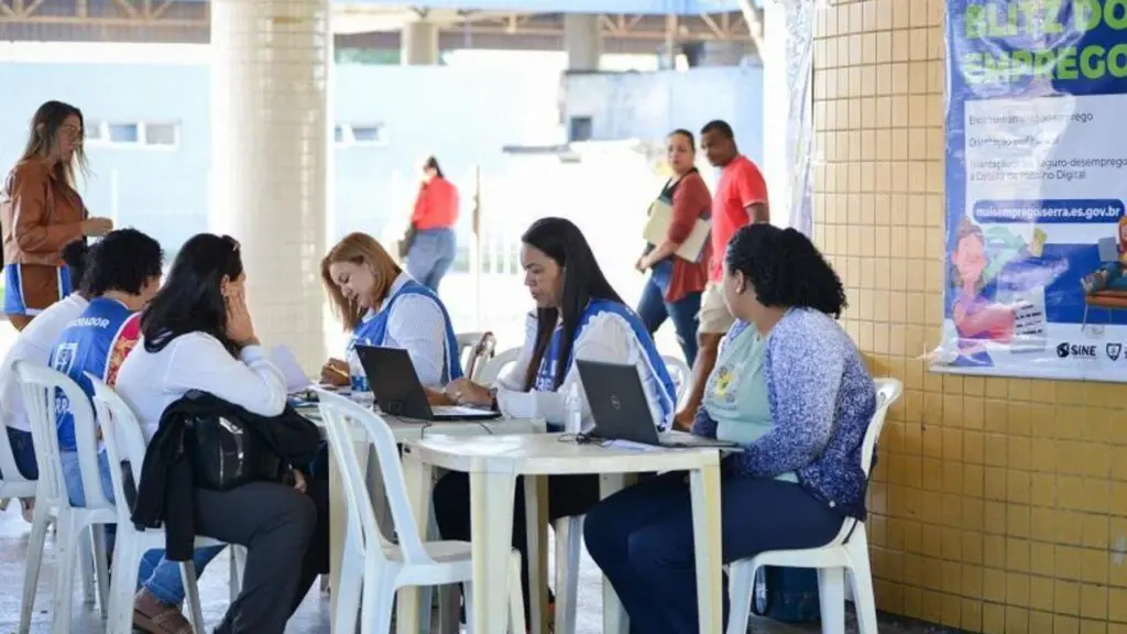 Prefeitura oferece quase duas mil vagas de emprego na Blitz do Emprego em Laranjeiras