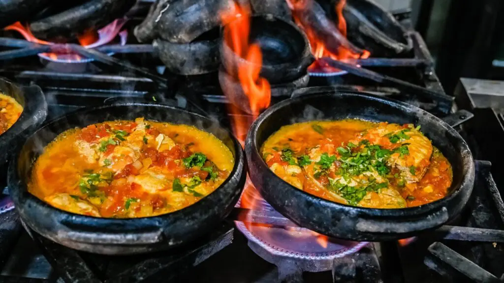 PROCON Vitória divulga pesquisa de preços de ingredientes da moqueca capixaba com variações de até 150%