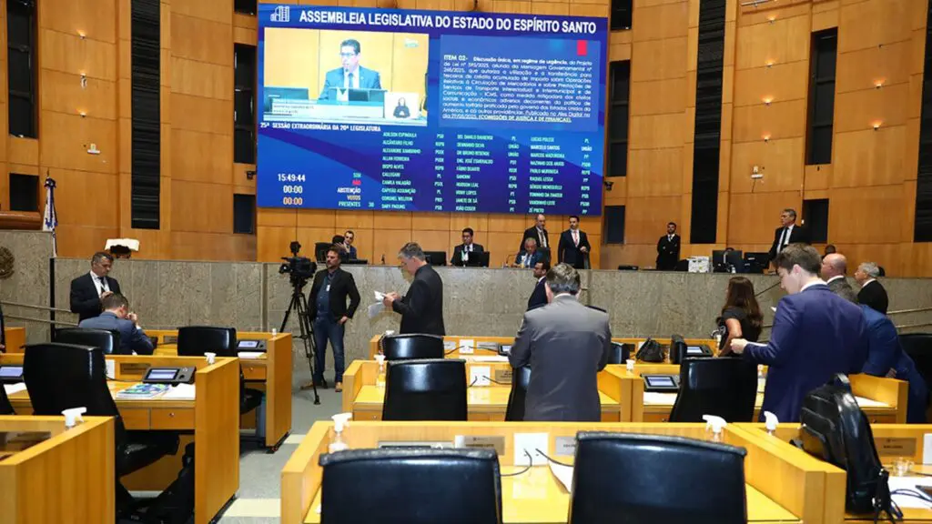 ALES aprova medidas contra o tarifaço e para fortalecer agricultura familiar no ES ALES aprova medidas contra o tarifaço e para fortalecer agricultura familiar no ES