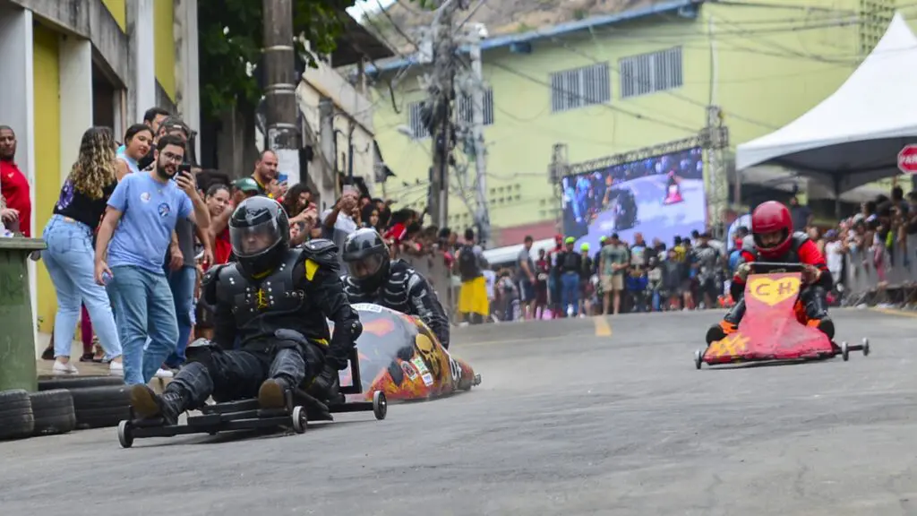 15ª edição do Rolimã Racing reúne mais de 70 pilotos em Vitória 15ª edição do Rolimã Racing agita o Bairro da Penha com mais de 70 pilotos em Vitória