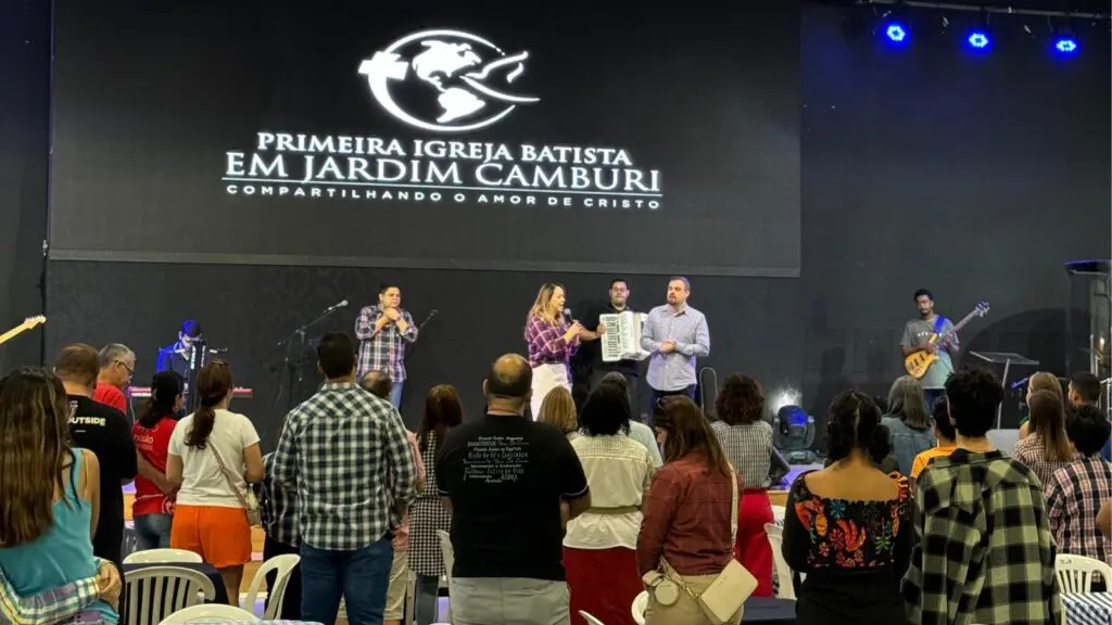 Festa da Roça com música ao vivo e comidas típicas celebra 41 anos da Igreja Batista em Vitória Festa da Roça com música ao vivo e comidas típicas celebra 41 anos da Igreja Batista