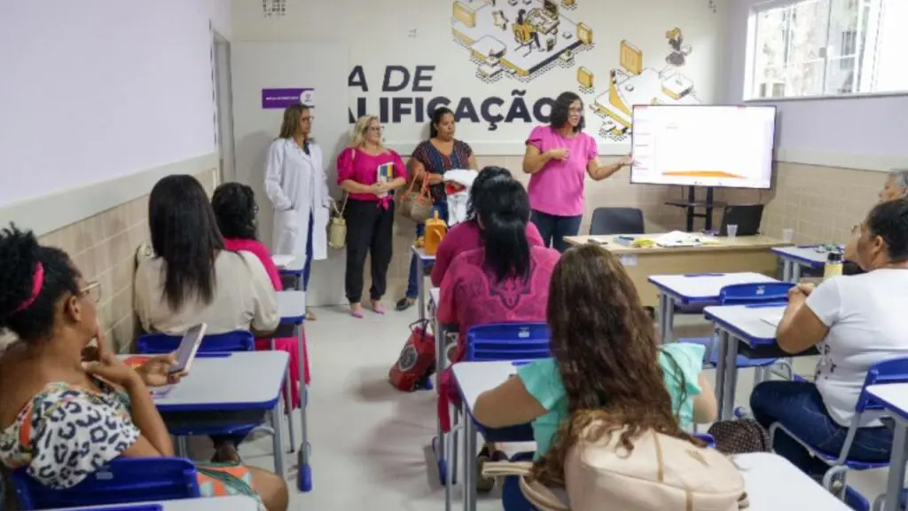 Inscrições abertas para cursos gratuitos do programa Mulheres Mil em Serra Sede