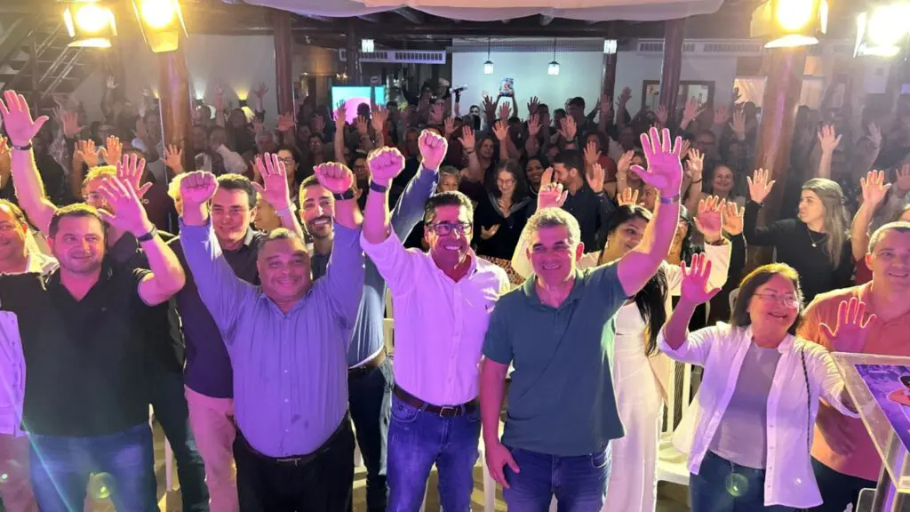 Marcelo Santos reúne 250 pessoas em Piúma para evento de prestação de contas da ALES