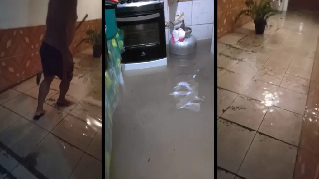 Morador pede ajuda da CESAN após ter casa alagada de esgoto na Serra