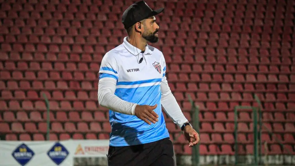 Serra anuncia retorno de Leomir Constanço como seu novo técnico 2026