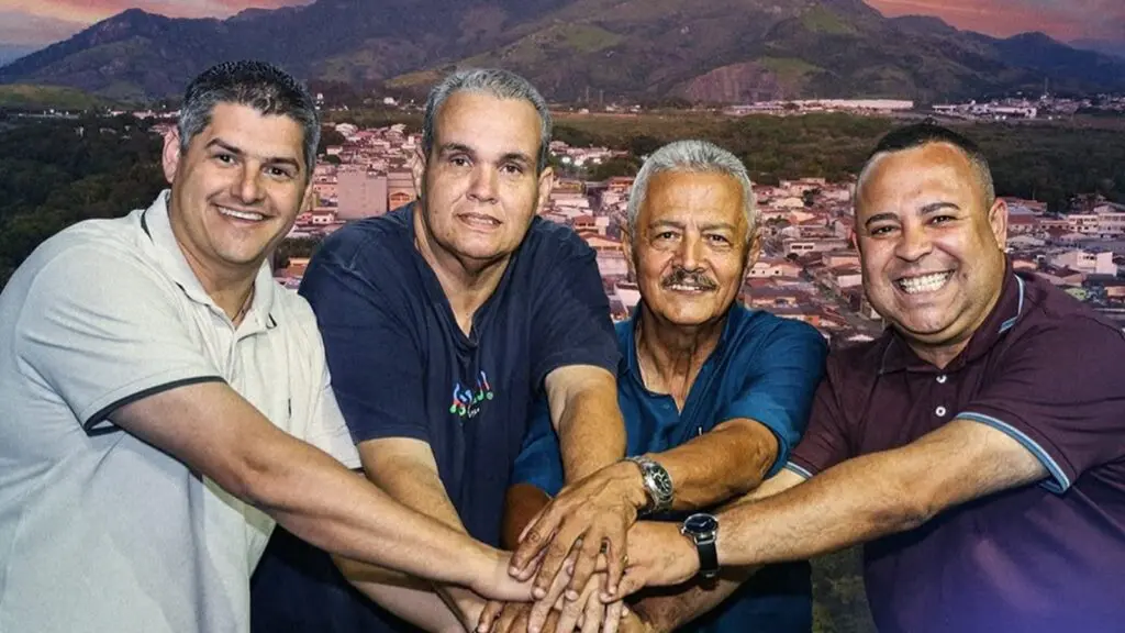 Deputado Xambinho, Alessandro Vitali, Carlinhos Pé Sujo e vereador Renato Ribeiro.
