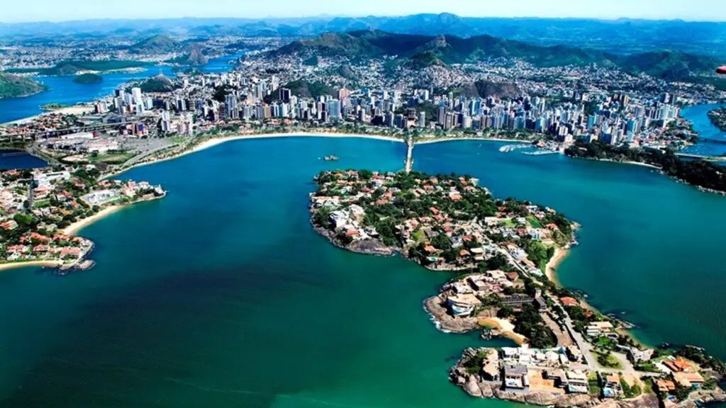 Vitória lidera valorização imobiliária e tem um dos metros quadrados mais caros do Brasil Vitória conquista novamente o Selo Diamante se consolidando referência em transparência pública