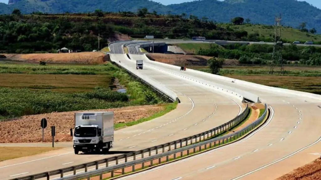Ecovias assume Contorno do Mestre Álvaro e inicia operação com monitoramento 24h Ecovias assume Contorno do Mestre Álvaro e inicia operação com monitoramento 24h na Serra