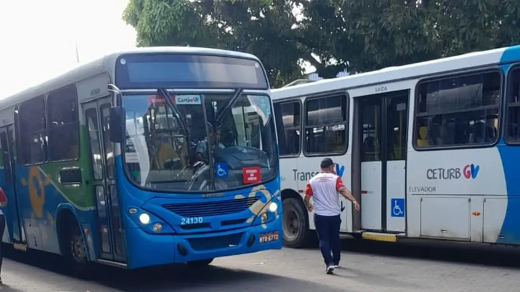 Ônibus do ES em circulação durante suspensão da greve