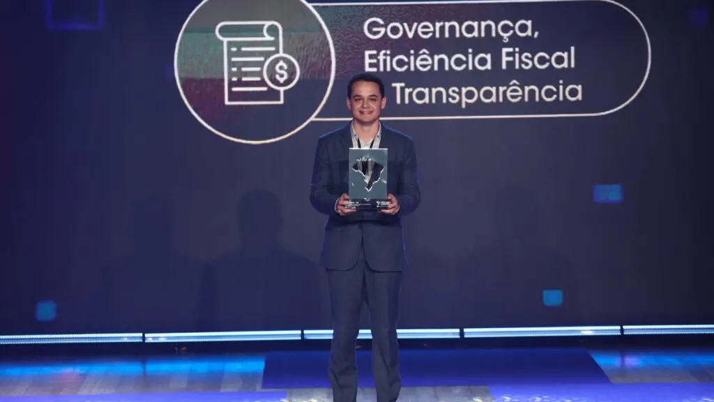 Vitória conquista 1º lugar em governança e transparência no Prêmio Band Cidades Excelentes Vitória conquista 1º lugar em governança e transparência no Prêmio Band Cidades Excelentes