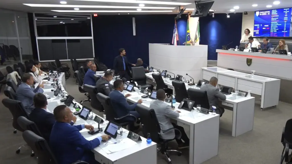 Veja repercussão da prisão do vereador Fred entre colegas na Câmara da Serra Sessão da Câmara: plenário se divide sobre a prisão de Fred (PDT)