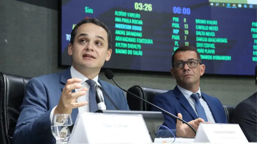 Pazolini apresenta prestação de contas na Câmara e destaca salto histórico de investimentos em Vitória Pazolini apresenta prestação de contas na Câmara e destaca salto histórico de investimentos em Vitória