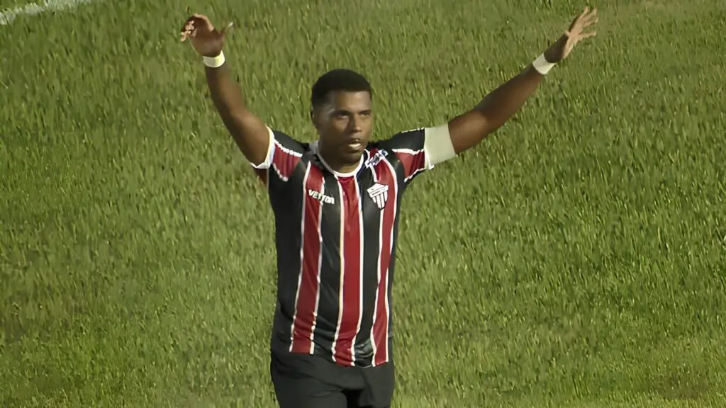 Segue o líder! Serra domina o Capixaba e assume a ponta da tabela no Capixabão