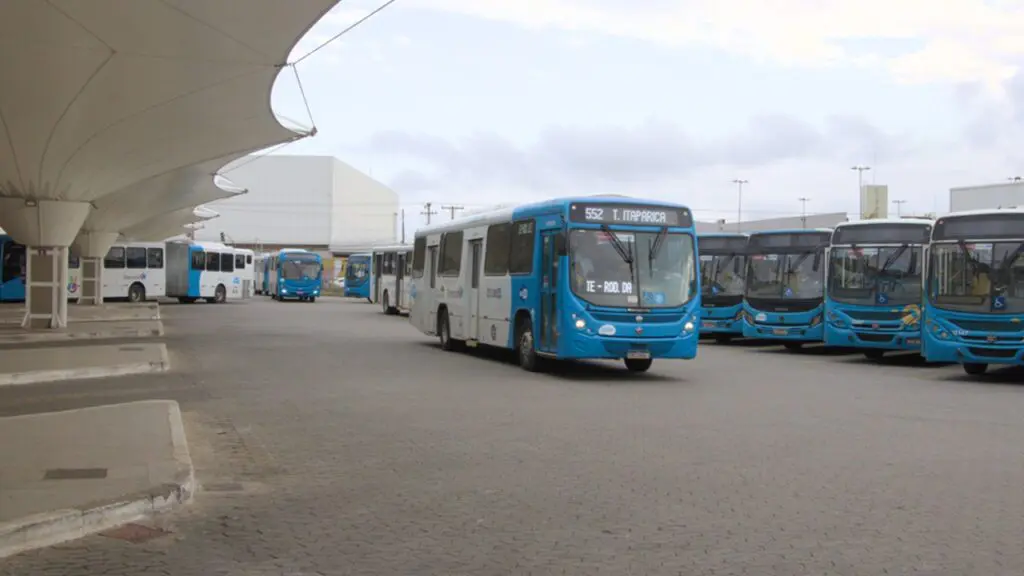 CETURB define esquema especial de ônibus para o Carnaval de Vitória CETURB define esquema especial de ônibus para os desfiles do Carnaval de Vitória