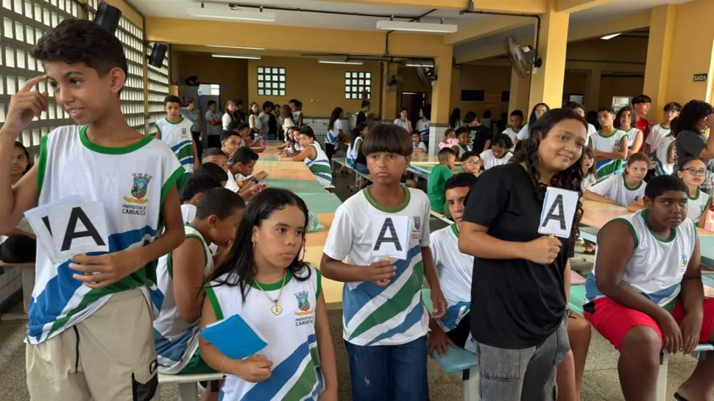 Escola de Cariacica transforma recreio em momento de aprendizado e interação Escola de Cariacica promove recreio com atividades de combate à dengue