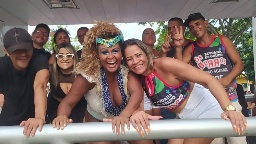 Revoada do Grupo Os Burros promete agitar Nova Carapina; veja os dias e horários RevoadaRevoada do Grupo Os Burros promete agitar Nova Carapina I; veja os dias e horários do Grupo Os Burros promete agitar Nova Carapina I; veja os dias e horários