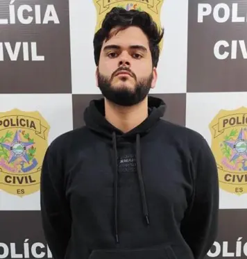 Imagem de um homem (Marlon Furtado). 