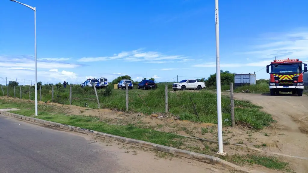 PMES e Corpo de Bombeiros foram acionados e caso será investigado para esclarecer causa da explosão em Porto Dourado, na Serra