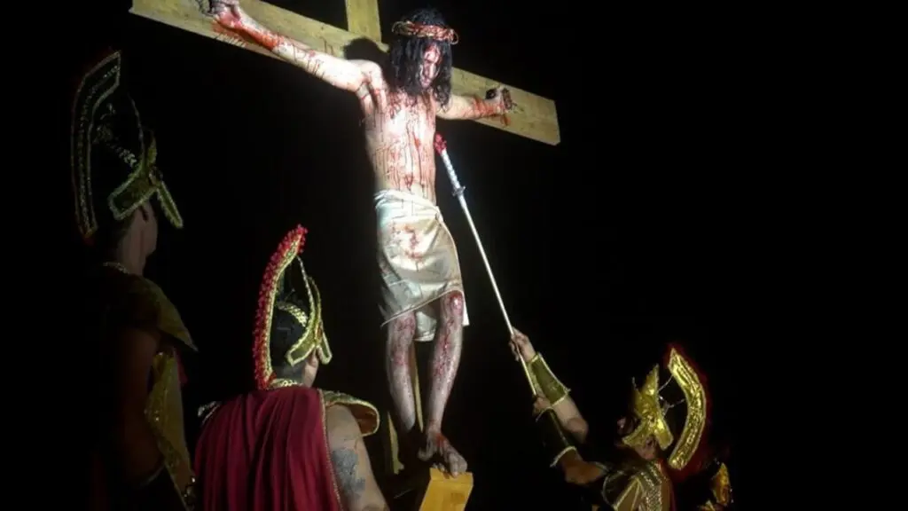 Tradicional encenação da Paixão de Cristo deve reunir milhares de espectadores na Serra