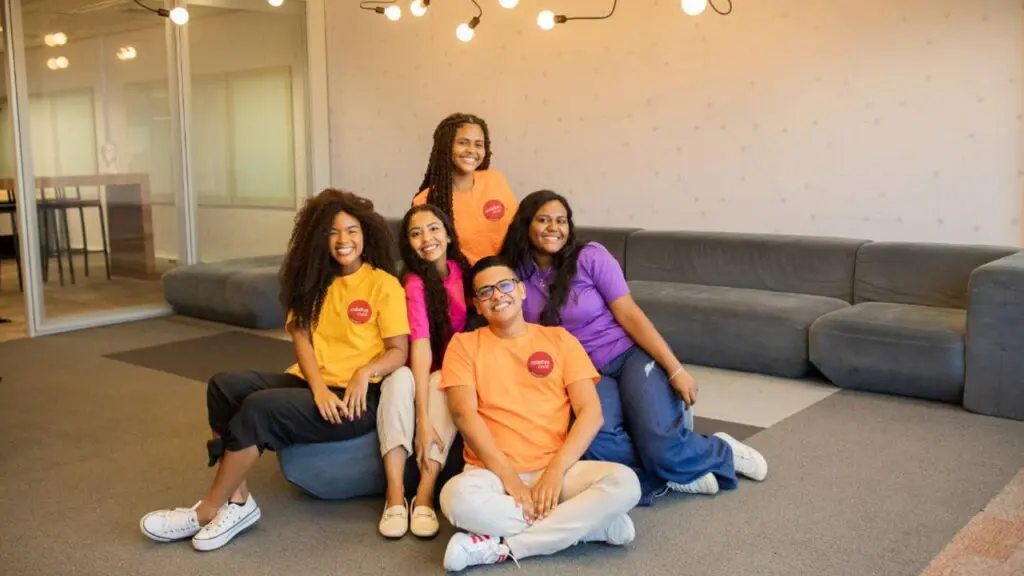 Suzano e Instituto Coca-Cola ampliam capacitação de jovens até 2027