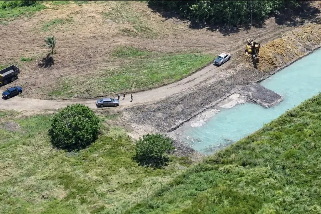Imagens de drone da fiscalização ambiental na Serra vazam e mostram Pablo Muribeca acompanhando a vistoria em área rural.