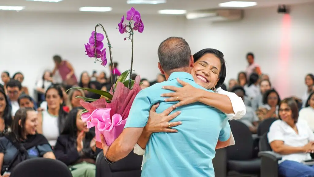 Câmara da Serra promove tarde especial em homenagem ao Dia das Mães para servidoras