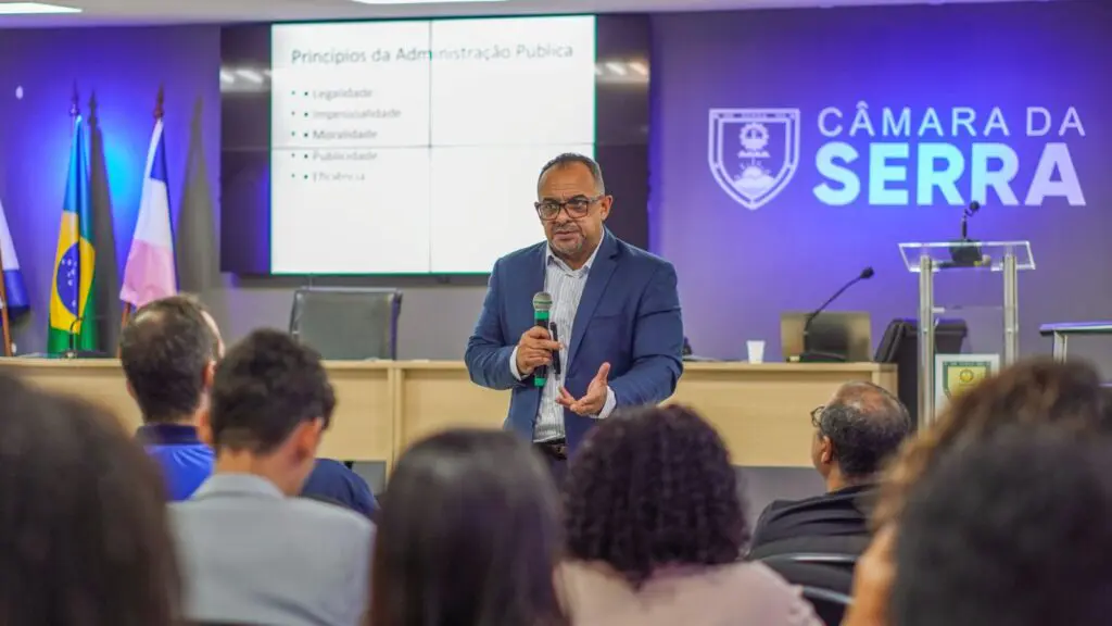 Câmara da Serra promove curso sobre integridade e transparência para servidores e vereadores Câmara da Serra promove curso sobre integridade e transparência para servidores e vereadores