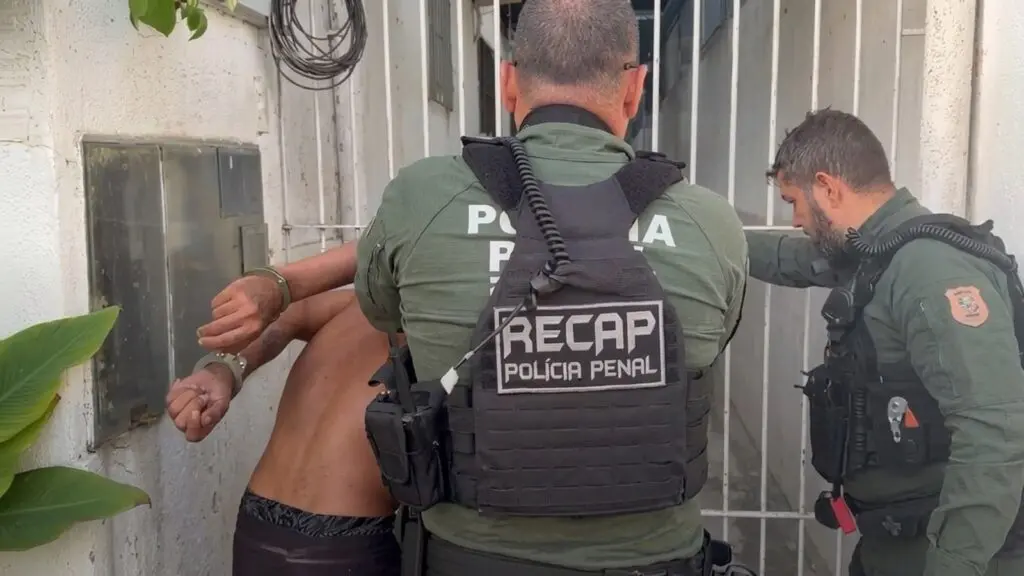 Polícia Penal prende gerente do tráfico após troca de tiros na Serra