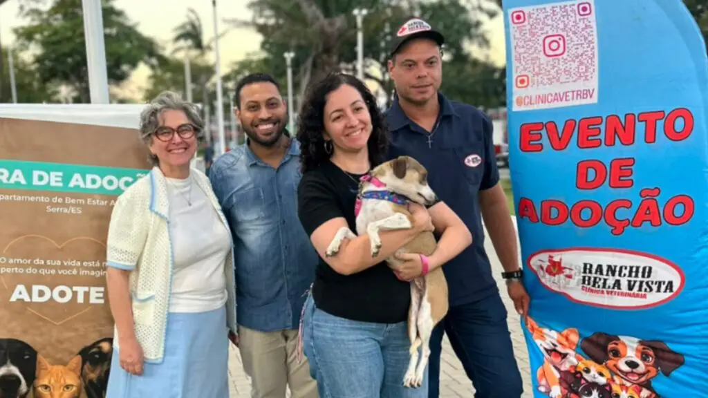 Serra se prepara para mais uma edição da Feira de Adoção de cães e gatos Ação na Serra reúne pets e famílias em busca de um novo começo para cães e gatos